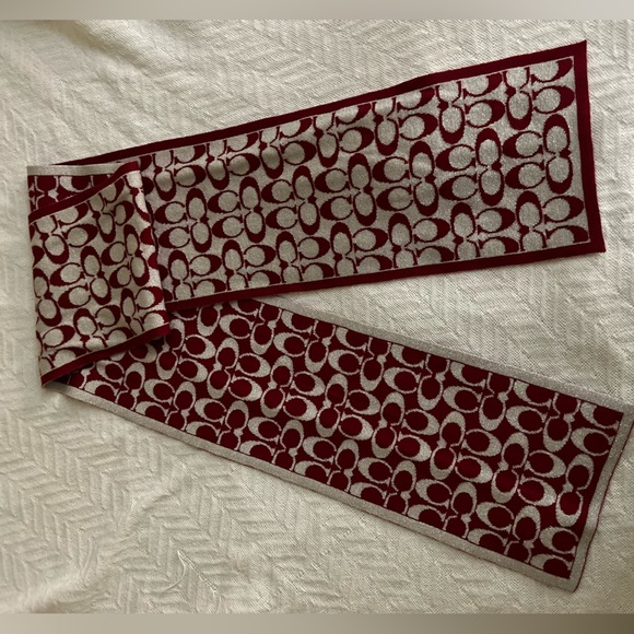 Coach scarf - Picture 2 of 4